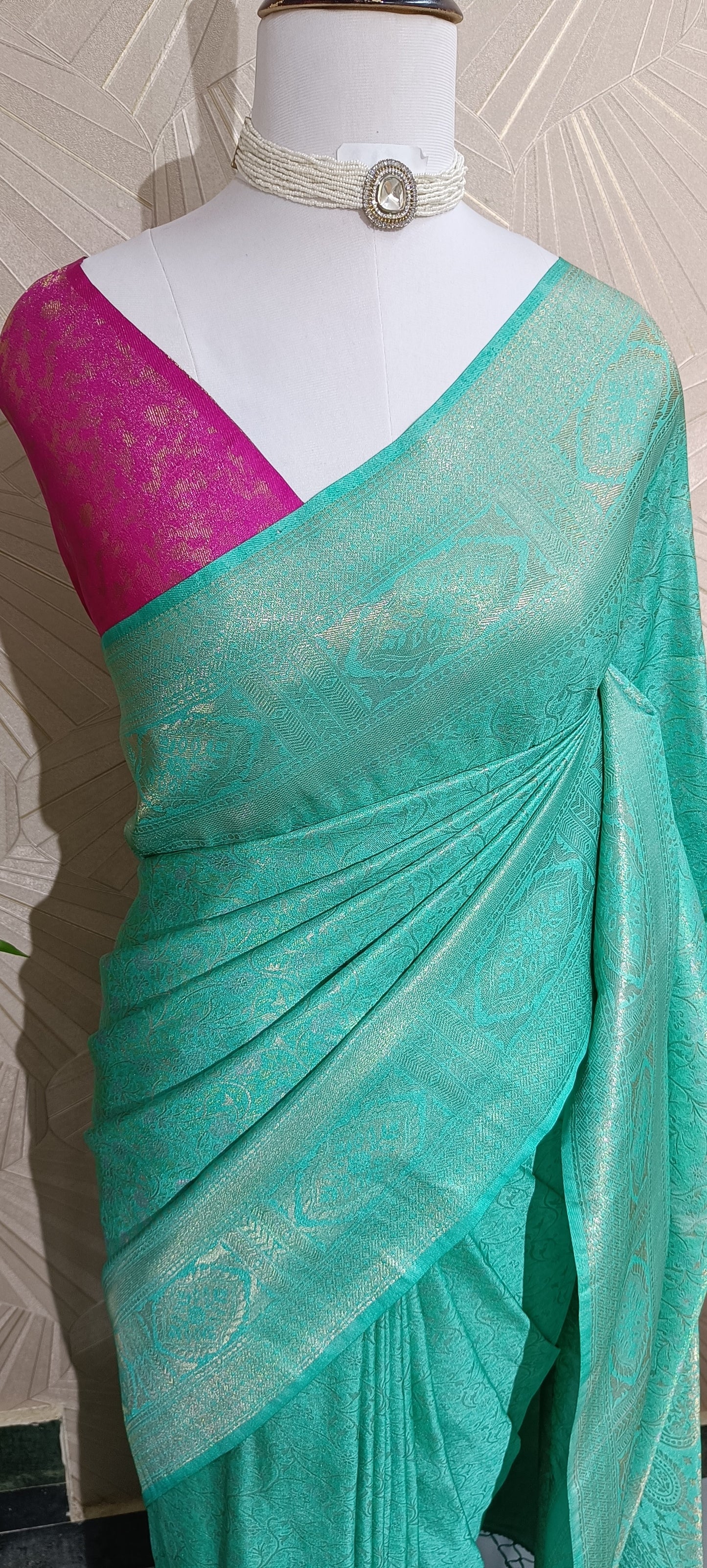 Green Soft Silk Banarasi Saree with Subtle Zari Weave