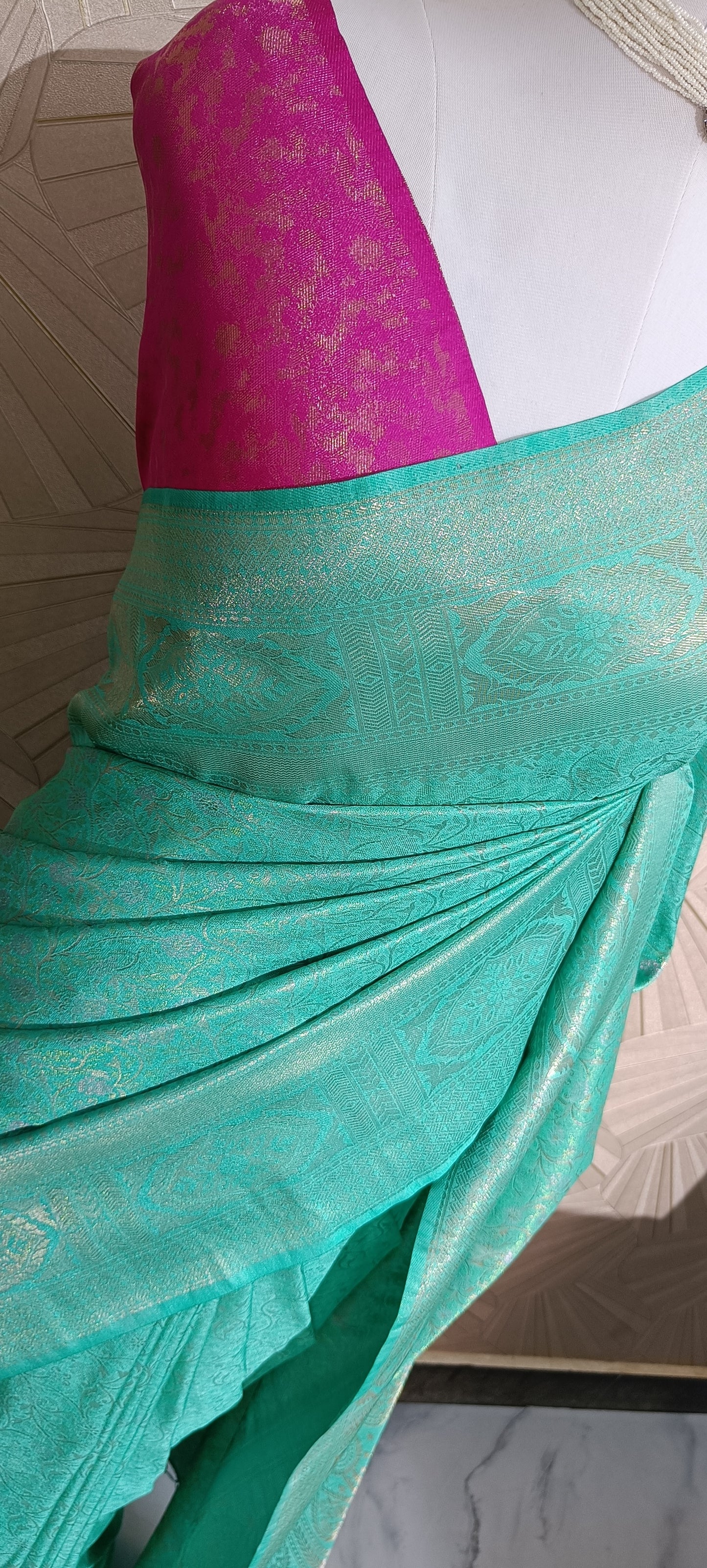 Green Soft Silk Banarasi Saree with Subtle Zari Weave