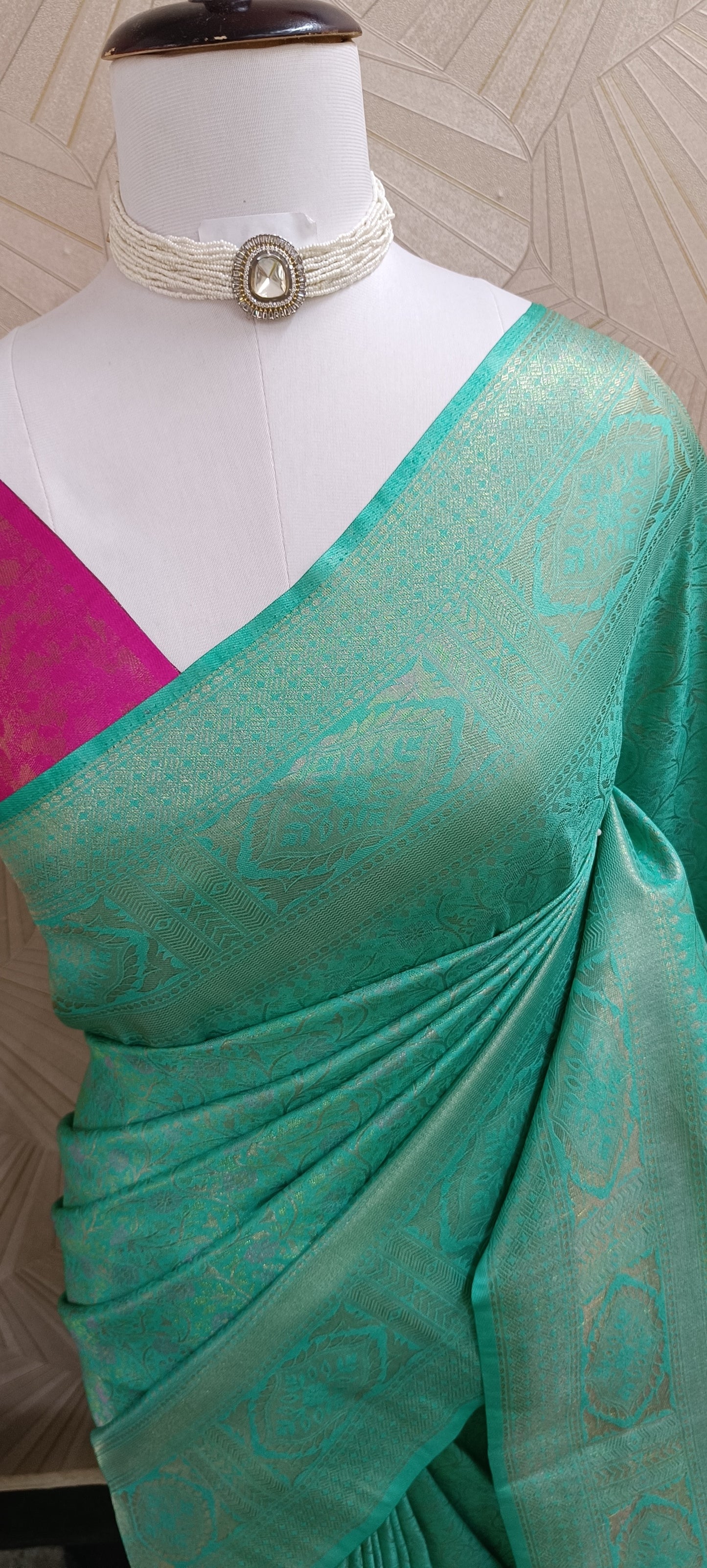 Green Soft Silk Banarasi Saree with Subtle Zari Weave