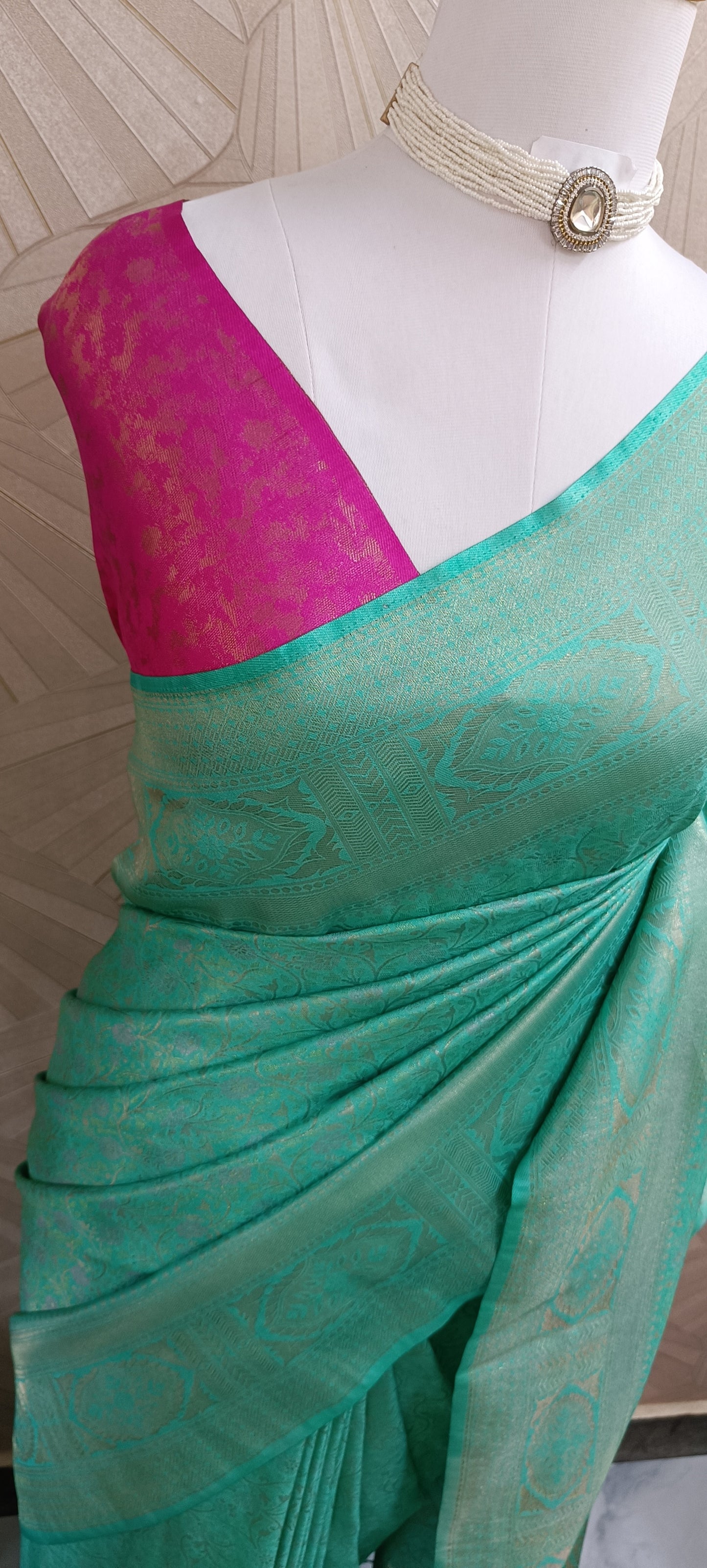 Green Soft Silk Banarasi Saree with Subtle Zari Weave