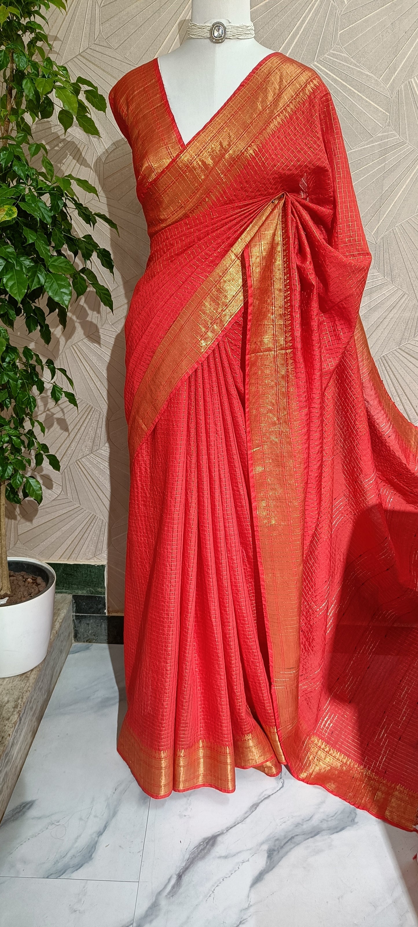 Mangalgiri Silk Saree with Golden Zari Check Weaving