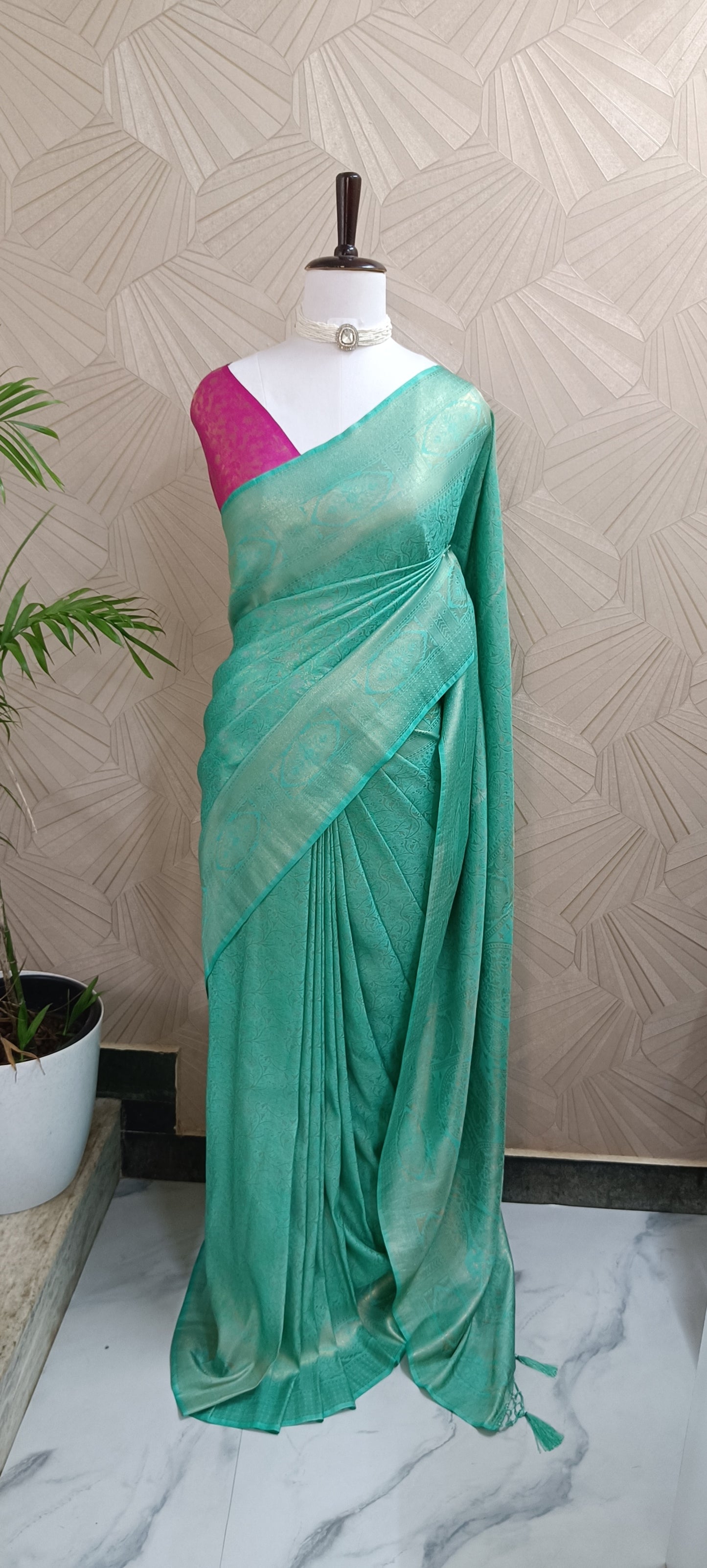 Green Soft Silk Banarasi Saree with Subtle Zari Weave
