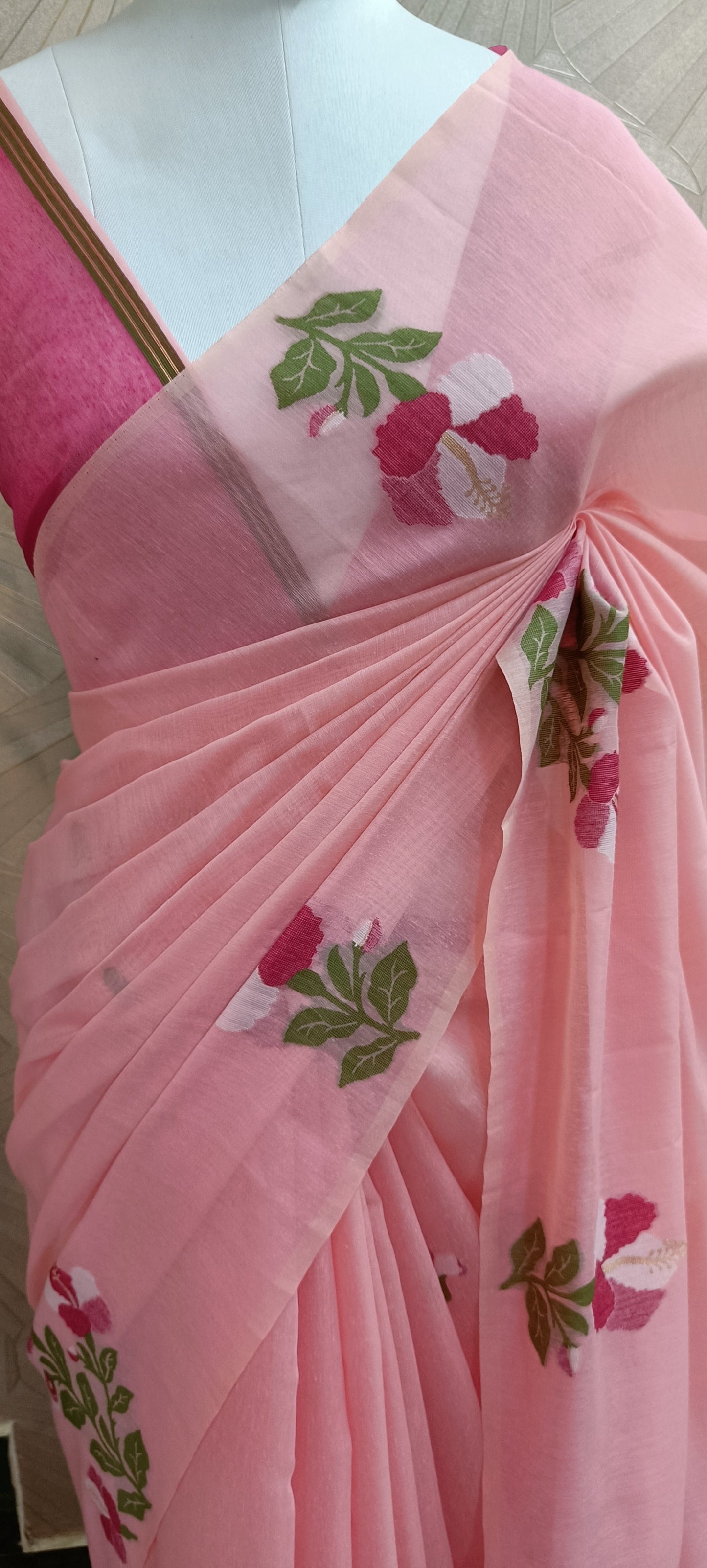 Handwoven Jamdani Saree