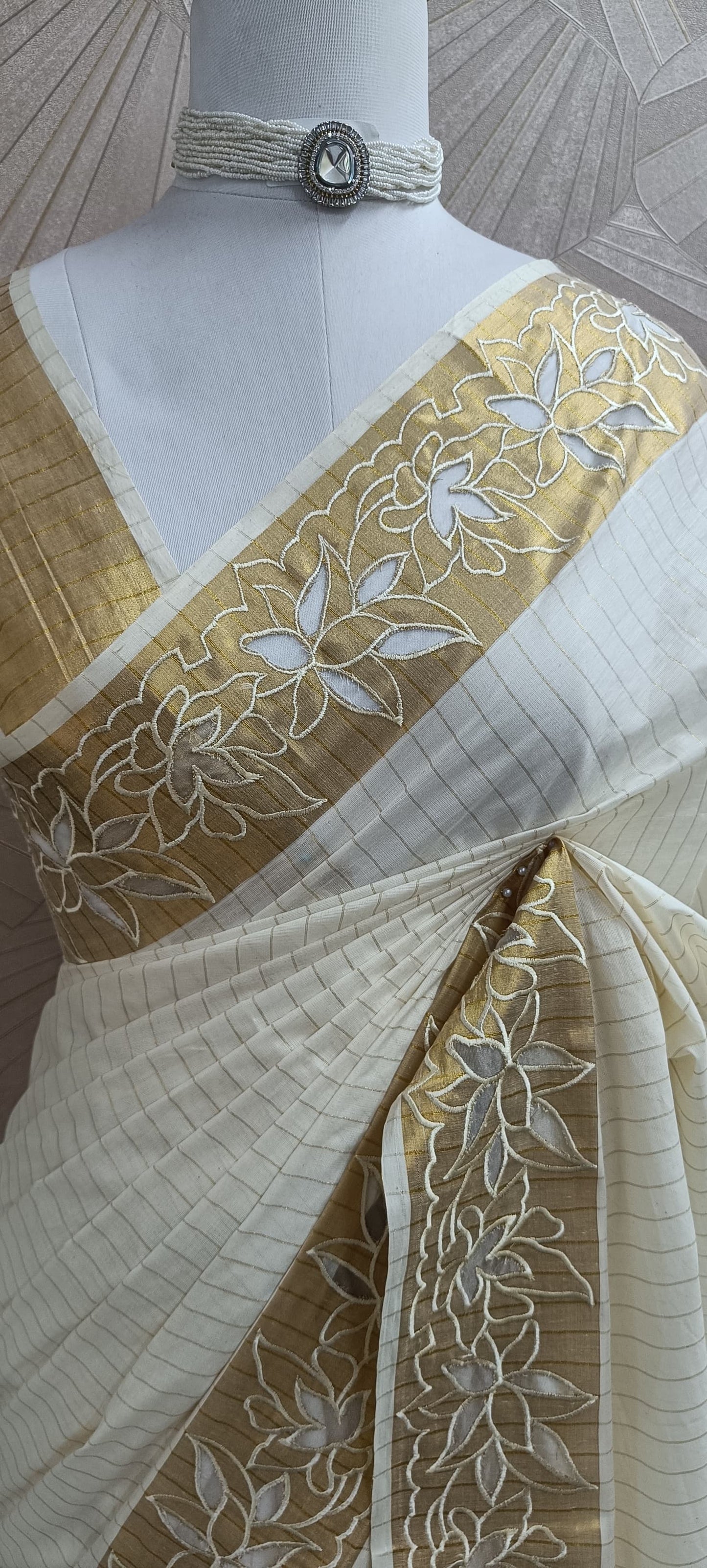 Floral Cut Work Cotton Kasavu Saree